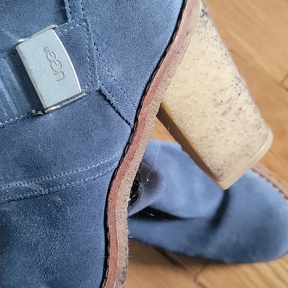 UGG Shoes Womens 9 Brienne Boots Blue Suede Shearling Crepe Sole Ankle Booties - Picture 2 of 4